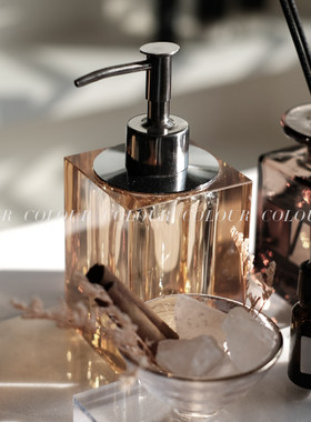 轻奢水晶按压瓶香薰卫浴摆件