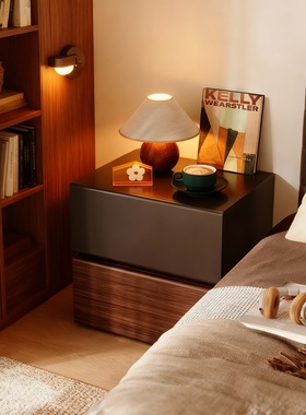 现代简约实木床头柜几何收纳摆件