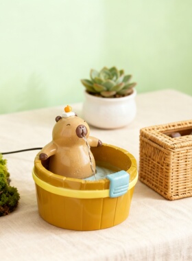 卡皮巴拉树脂发光流水摆件送礼