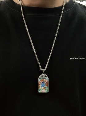 新款双面钛钢吊坠一面黄财神一面大黑天唐卡项链男潮国风时尚挂饰