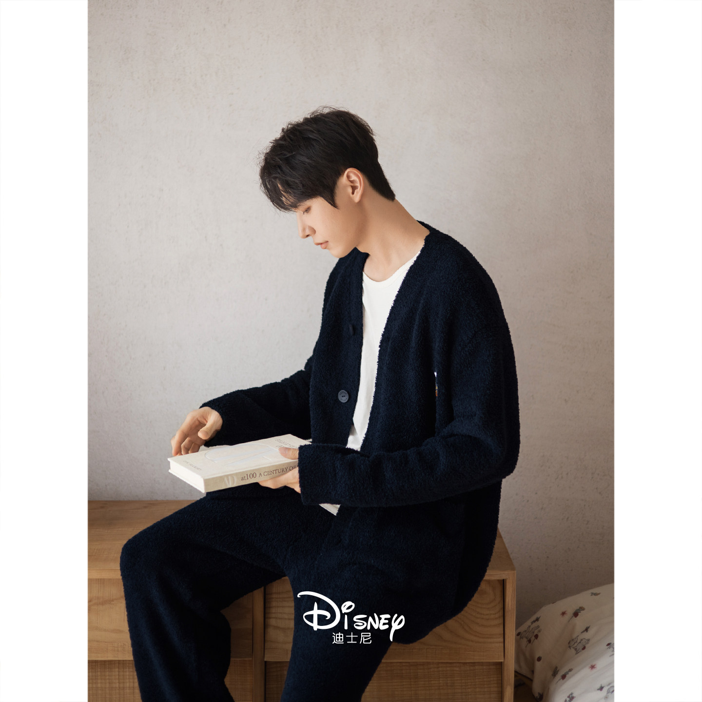 迪士尼珊瑚绒情侣睡衣女款秋冬季厚款家居服男保暖半边绒开衫套装,淘宝优惠券,粉丝福利购,淘宝优惠卷