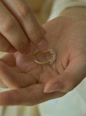 闪灵钻极简风开口戒指