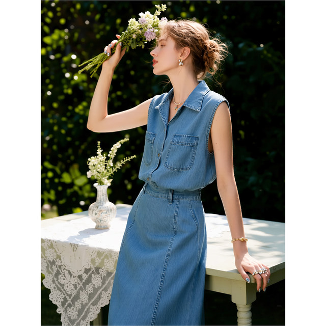 ຊຸດກະໂປງກະໂປງ denim sleeveless ສີຟ້າ lapel