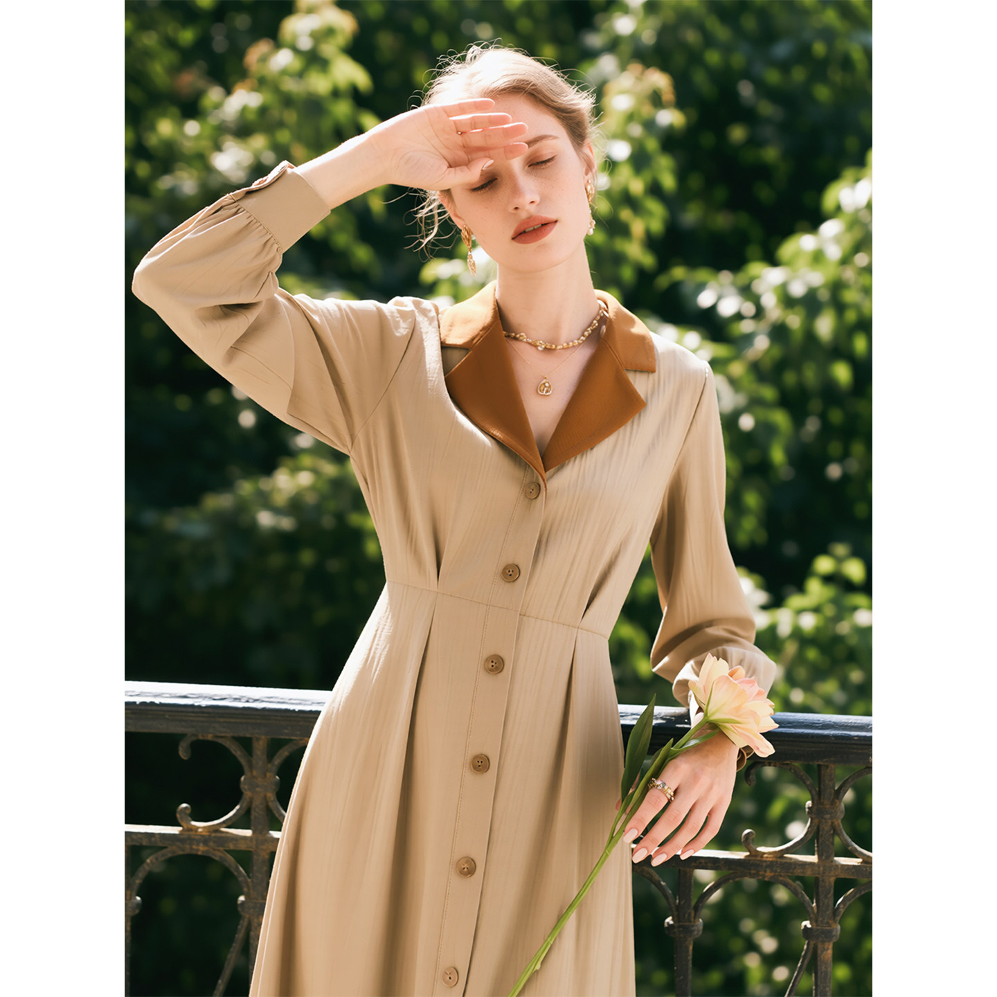 卡其色长袖连衣裙女2026年春季新款温柔风法式收腰显瘦气质裙子,淘宝优惠券,粉丝福利购,淘宝优惠卷