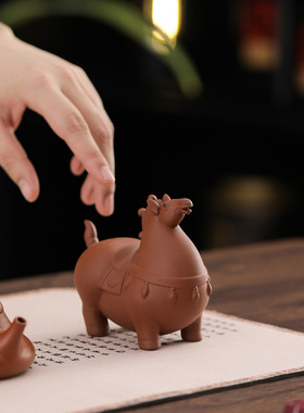 马到成功摆件陶瓷红色招财唐马工艺创意中式客厅办公室家居装饰