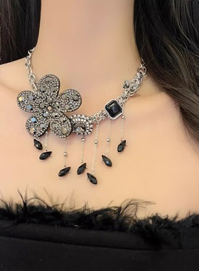 甜酷风暗黑花朵水晶流苏项链女轻奢满钻辣妹choker锁骨链时髦装饰