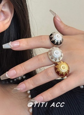 欧美复古夸张雏菊珐琅釉圆形耳环女轻奢高级感独特耳钉夸张耳饰潮