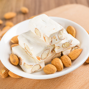 蔓越莓花生牛扎糖网红零食