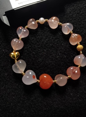 川料南红玛瑙高冰飘花屁桃手链手串diy精美饰品女款流行时尚