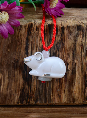 白色陶瓷小兔子项链吊坠招财