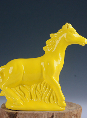 黄色招财风水12生肖办公室陶瓷马