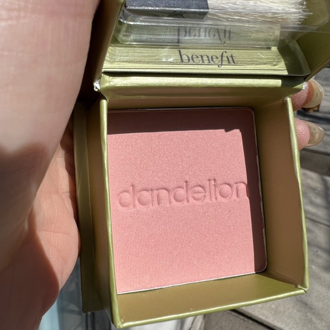 限老客！19年产旧版Benefit贝玲妃蒲公英粉饼胭脂蜜粉腮红带刷7g,淘宝优惠券,粉丝福利购,淘宝优惠卷