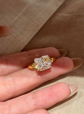 Hello Kitty猫锆石戒指女 可爱少女心金色指环 小众设计感食指戒