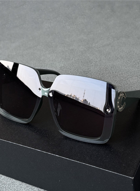 纪梵世新款女士大红色太阳镜方框显瘦女款偏光墨镜防强光小香风