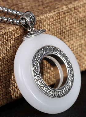 复古白玉花纹吊坠女款国风个性简约平安扣玉石挂坠小众百搭毛衣链