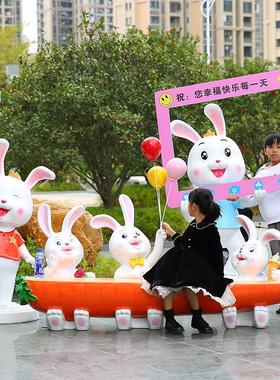 户外卡通动物座椅玻璃钢雕塑水果恐龙熊猫长颈鹿幼儿园庭院摆件