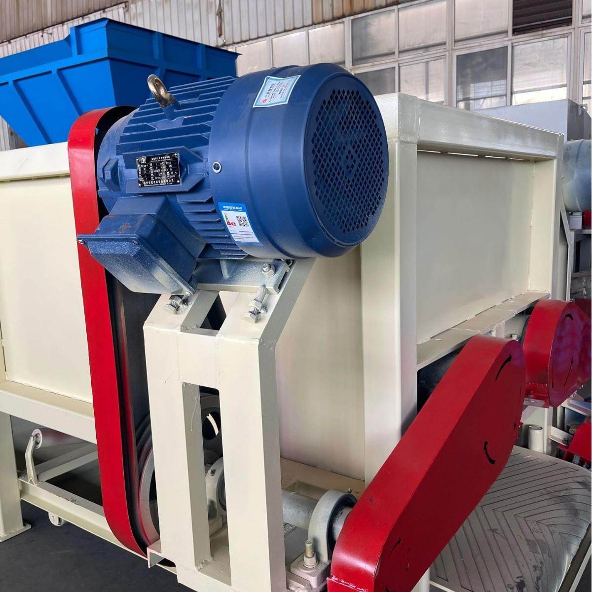 厂家直供木材剥皮机单辊大型林业机械电动圆木松树木材剥皮机,淘宝优惠券,粉丝福利购,淘宝优惠卷