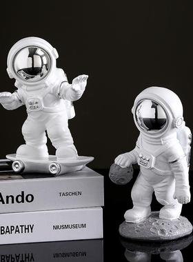 宇航员客厅电视柜装饰摆件现代轻奢风高档家居饰品太空人酒柜装饰