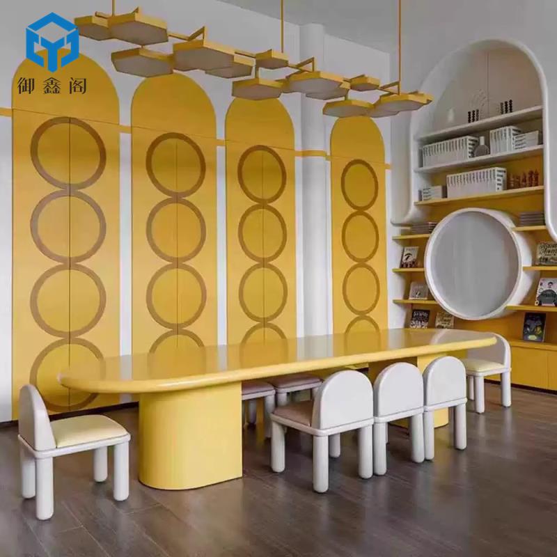 Sales office children's table and chair combination kindergarten learning handicraft table early education center entertainment area painting game table