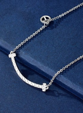 设计感笑脸项链2024年新款女纯银不掉色锁骨链简约装饰颈链情侣款