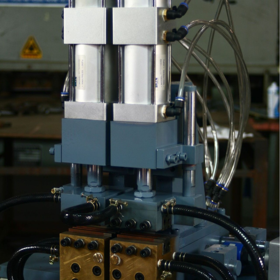 铜铝管对焊机 气动对焊机 增压对焊机 - 图1