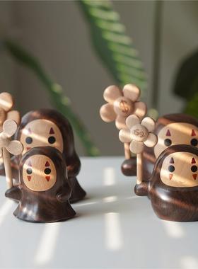 檀木宫崎骏无脸男摆件可爱实木桌面装饰有钱花送朋友礼物工艺品