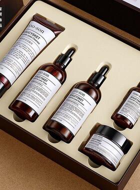 样板房衣帽间化妆品彩妆护肤套装摆件浴室陈列装饰品摄影拍照道具