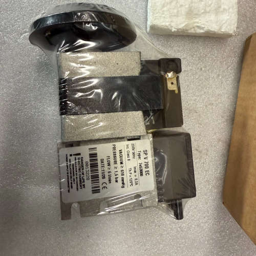 议价德国真空采样泵SPV700EC 库存,要的联系, - 图0