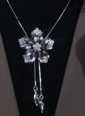 灰色花朵毛衣链项链女时尚新配饰秋冬韩版简约流苏配饰2023新款潮