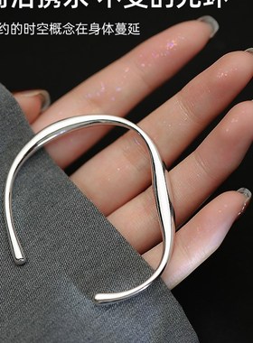 莫比乌斯999纯银手镯女轻奢小众年轻款简约银手镯首饰生日礼品女