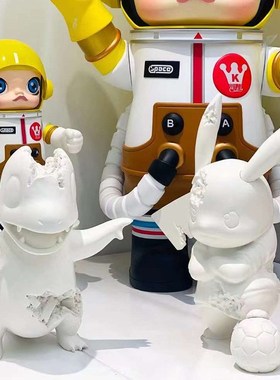 新款被侵蚀的结晶小火龙腐蚀系列宝可梦可爱卡通皮卡潮流摆件装饰