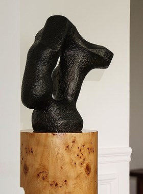 形上买手中古雕塑树瘤皮圆底x座轻奢服装店艺术品装置落地展台摆