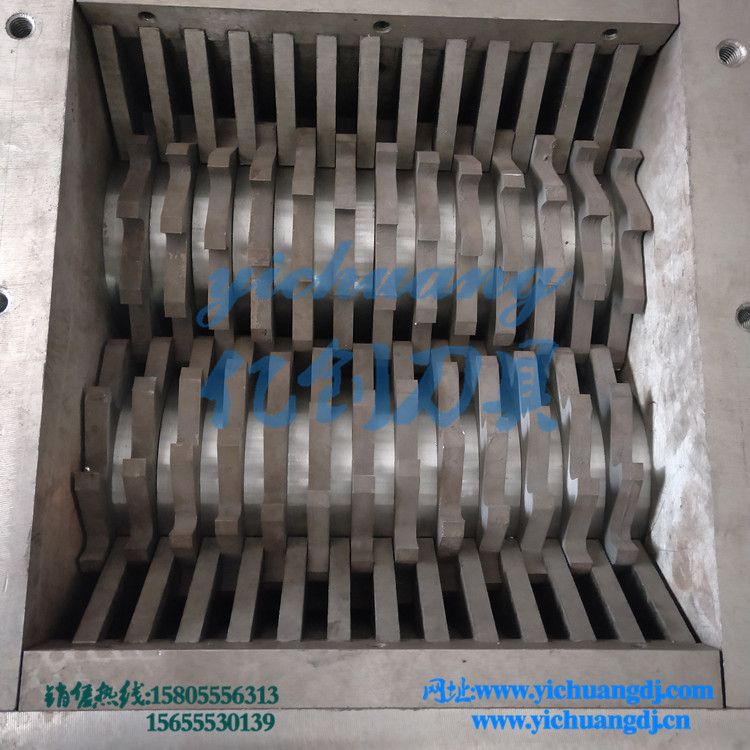 Maanshan Environmental Protection Machinery 300 shredder chassis manufacturer customizes the complete garbage shredder