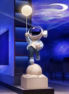 太空人创意落地大摆件轻奢艺术宇航员客厅沙发大型氛围装饰高级感