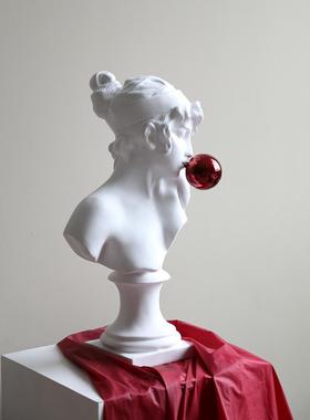 珠光红色少女吹泡泡雕塑人物艺术高级感法式复古玄关柜装饰摆件