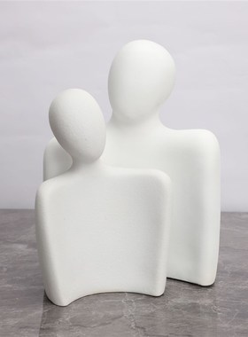 北欧创意抽象拥抱人物树脂摆件样板房售楼部玄关客厅简约软装饰品