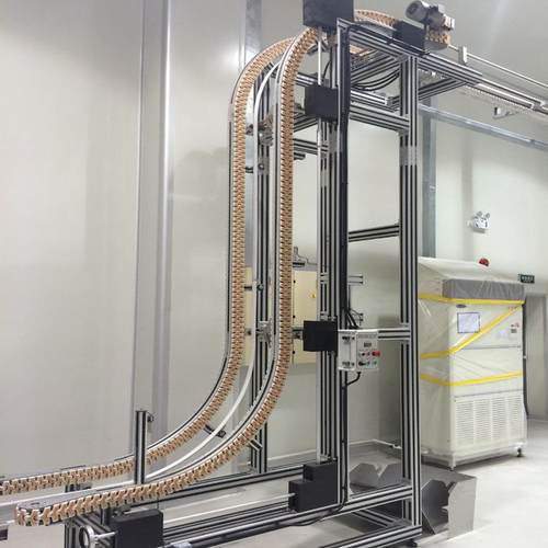 薯片食品夹瓶夹持输送机生产输送线夹持输送机饮料输送机生产厂家 - 图1