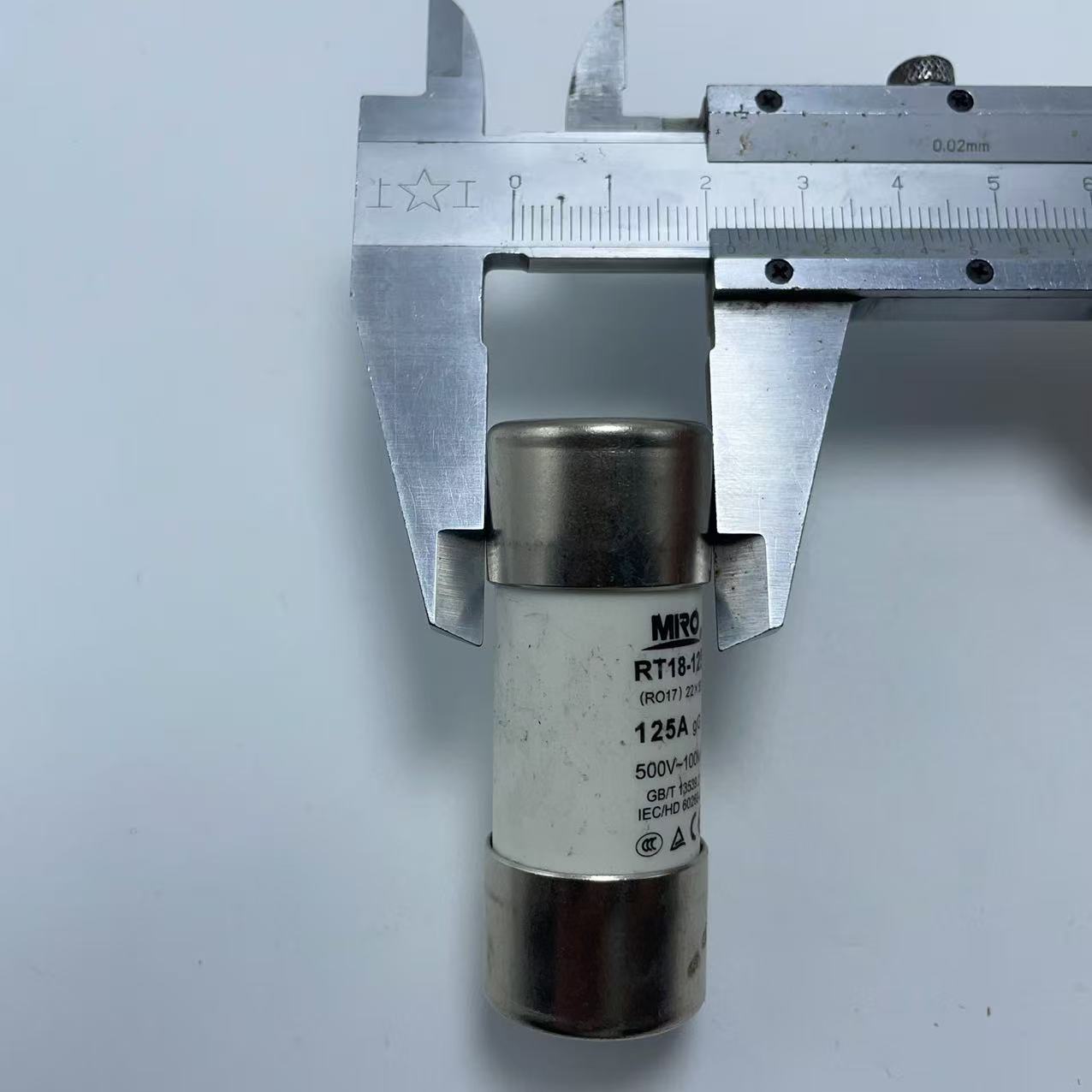 MRO茗熔熔断器保险丝 熔芯 RT18-125 RT14-63 R017 690V 22*58 - 图3