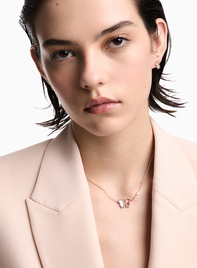 阿玛尼白鹿同款密镶小熊时尚项链