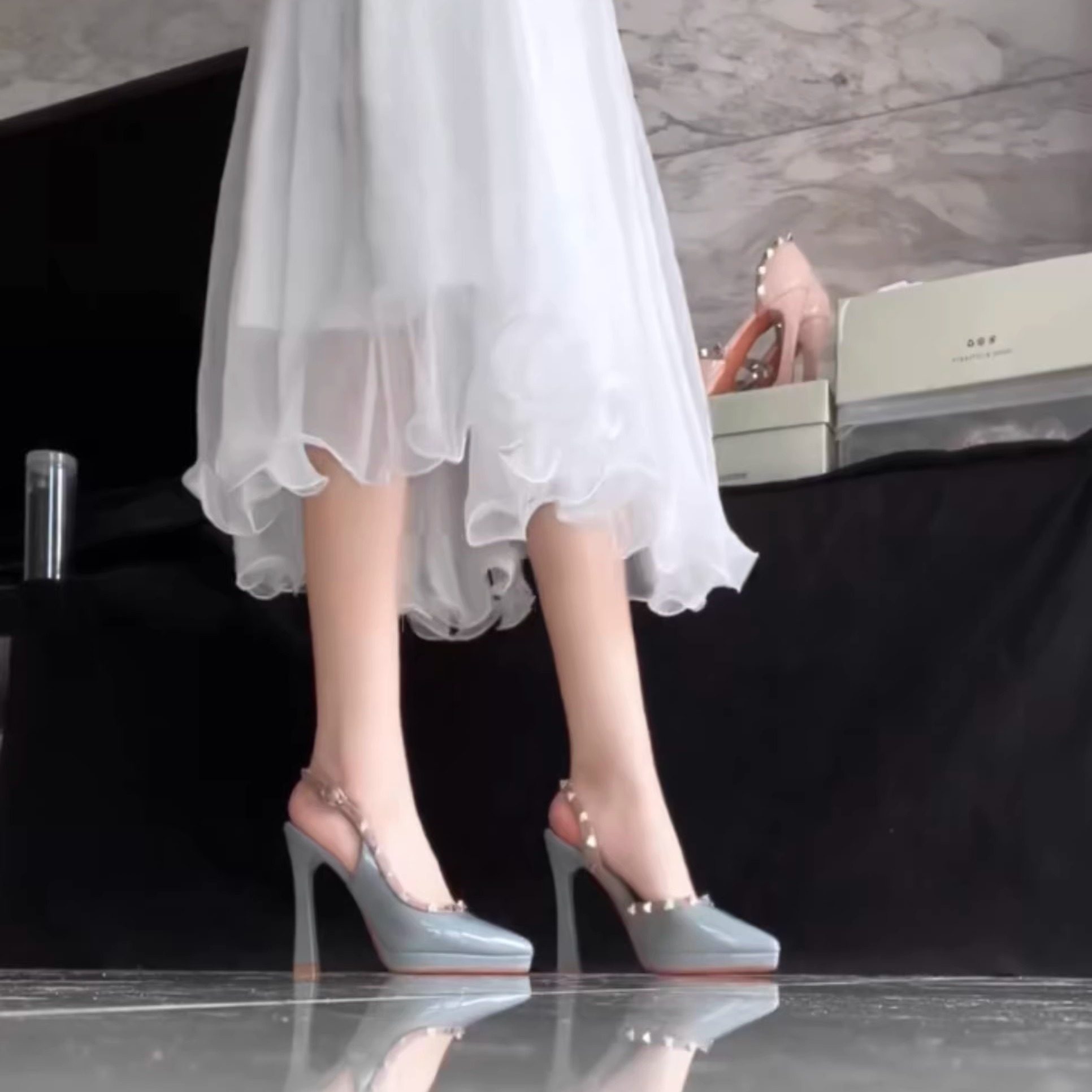 2026新款法式绝美铆钉一字带高跟鞋女高跟鞋15CM罗马防水台凉鞋,淘宝优惠券,粉丝福利购,淘宝优惠卷