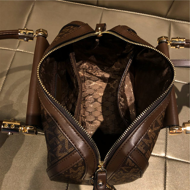 Hong Kong brand genuine leather fashionable Boston bag