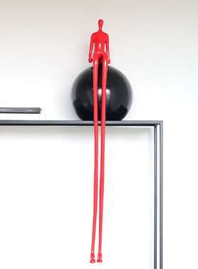 可定制抽象坐姿长腿人物雕塑摆件