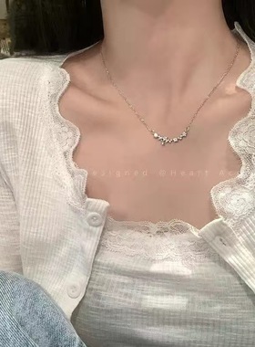 莫比乌斯环项链女简约轻奢小众设计高级感锁骨链2026新款爆款配饰