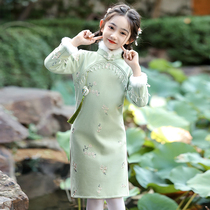 New Chinese girl qipao green winter thickened Republic of China Wind girl gown with long sleeve Tong costume Guzheng Out of service