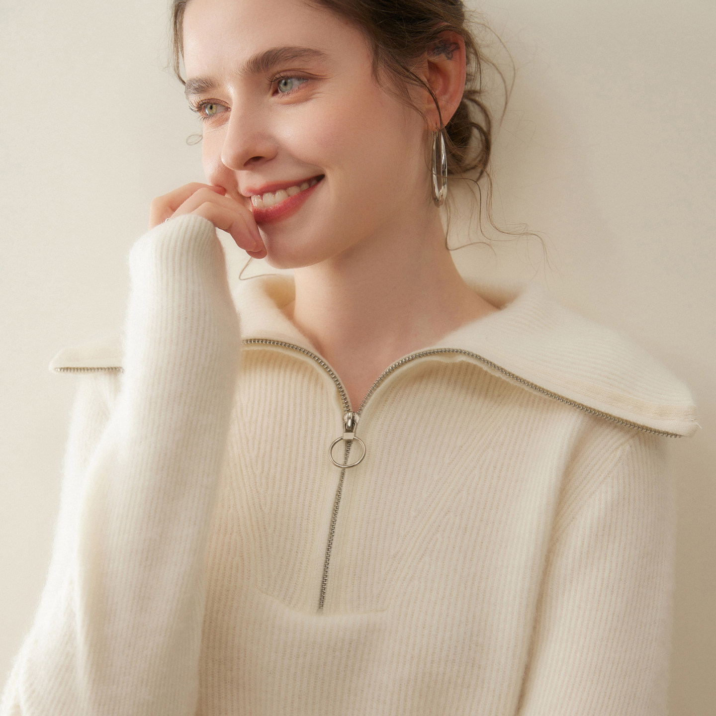 翻领拉链山羊绒衫女针织毛衣2025秋冬慵懒风宽松纯色羊绒打底衫,淘宝优惠券,粉丝福利购,淘宝优惠卷