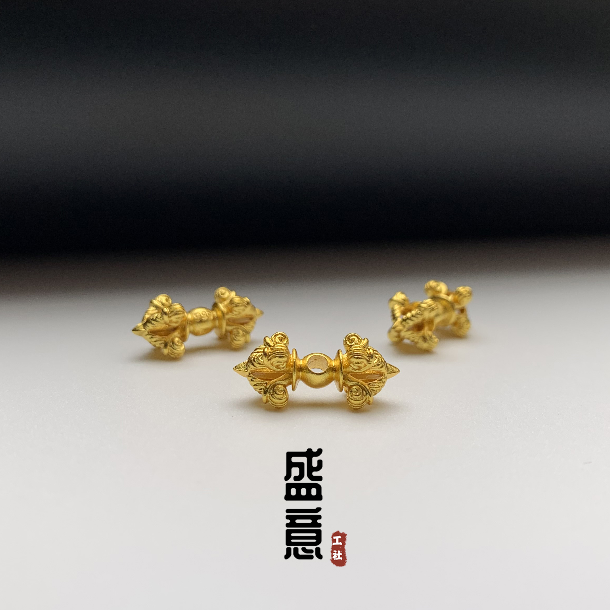 古法24K工艺黄金色文玩金刚杵降魔杵背云隔珠吊坠佛珠手串配饰-图2