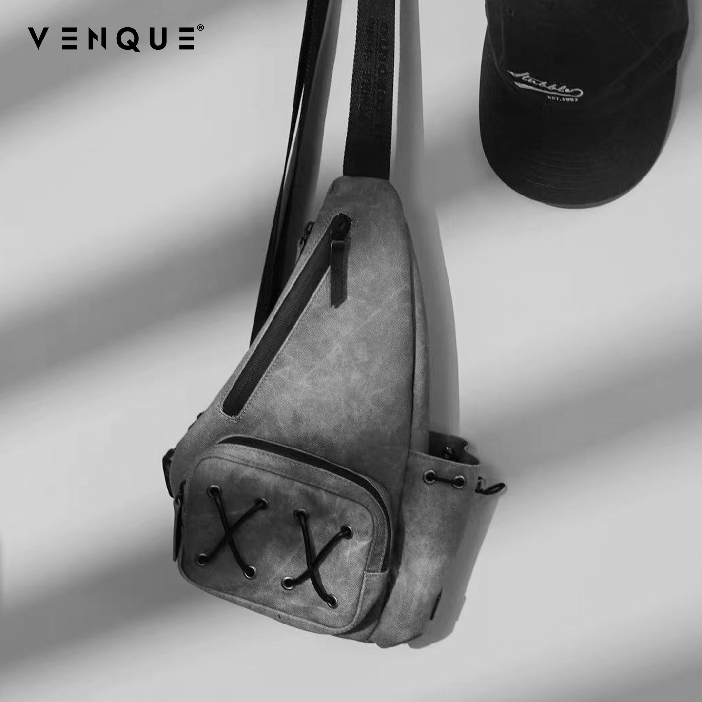 venque范克潮牌复古胸包男机车牛皮斜挎包男士骑行背包小挎包礼物 - 图3