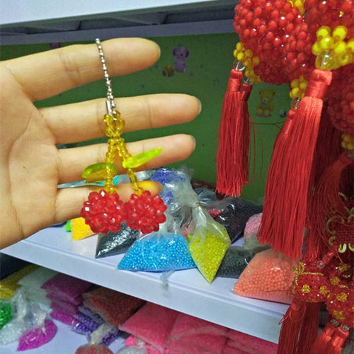 DIY手工串珠樱桃钥匙链手工珠子编织包包手机挂饰成品包邮 - 图1
