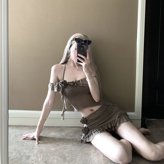 AYSTUDIO2025 new swimsuit female retro hot girl high-end pure split beach vacation hot spring bikini