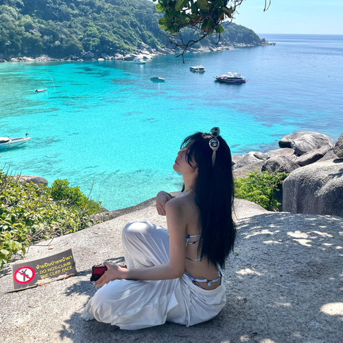 AYSTUDIO泳衣女2026新款温泉辣妹纯欲抹胸露背绑带比基尼显瘦度假 - 图3